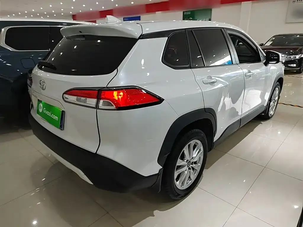 Toyota Corolla Cross 2024 из CN, фото 7