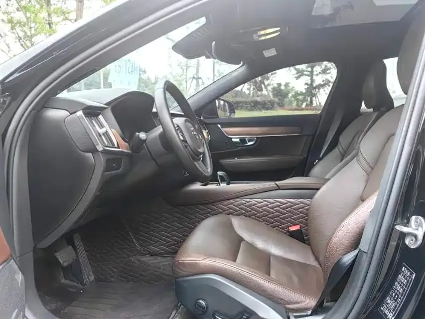 Volvo S90 — фото 2