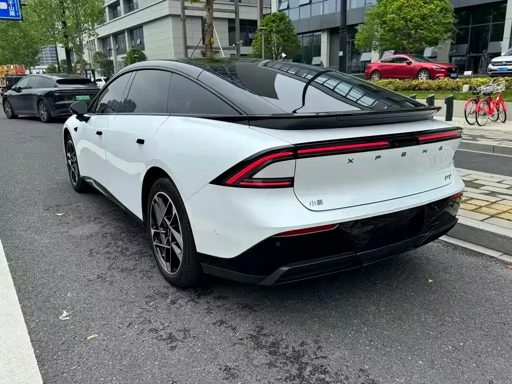XPeng P7+ — фото 10