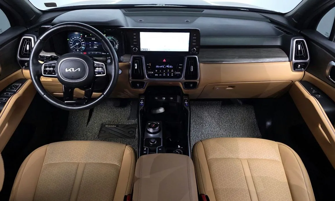 Kia Sorento — фото 9