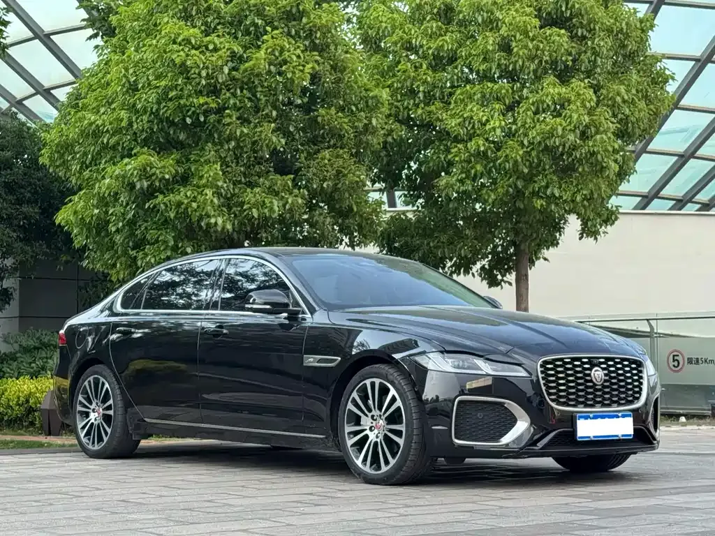 Jaguar XFL — фото 4