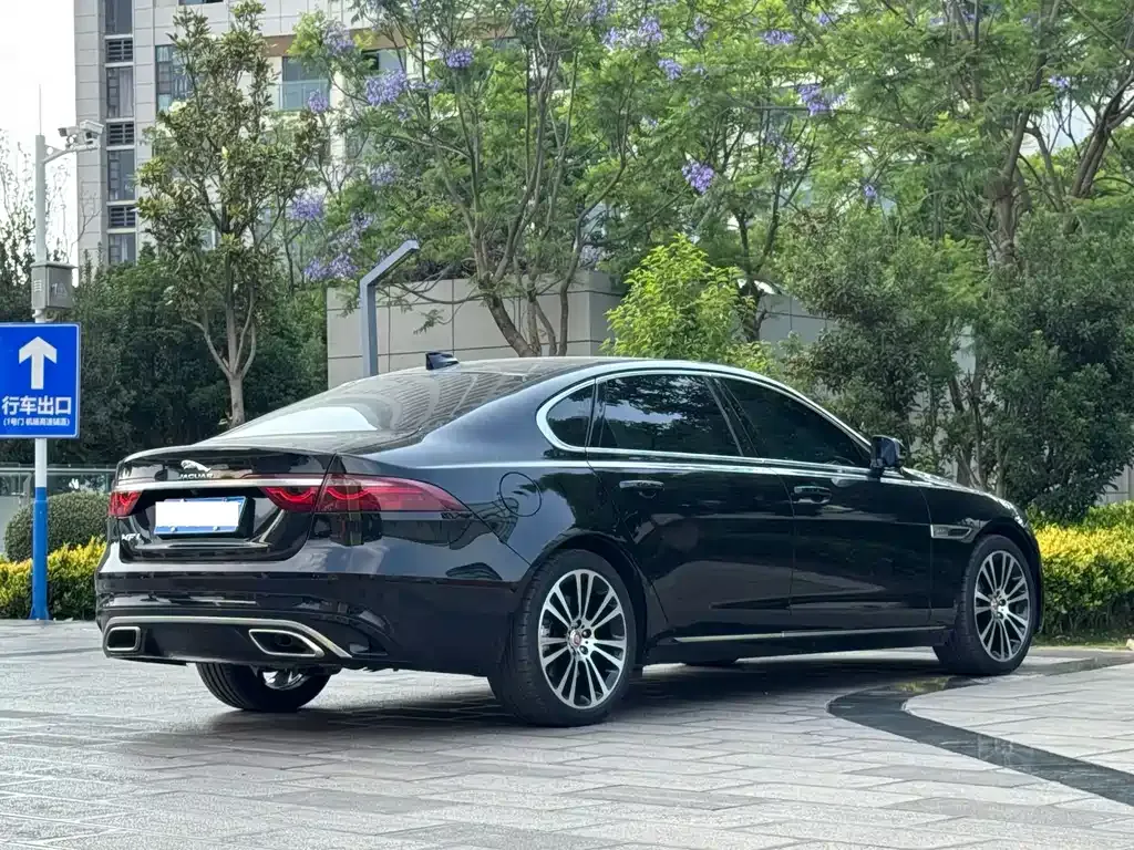 Jaguar XFL — фото 9