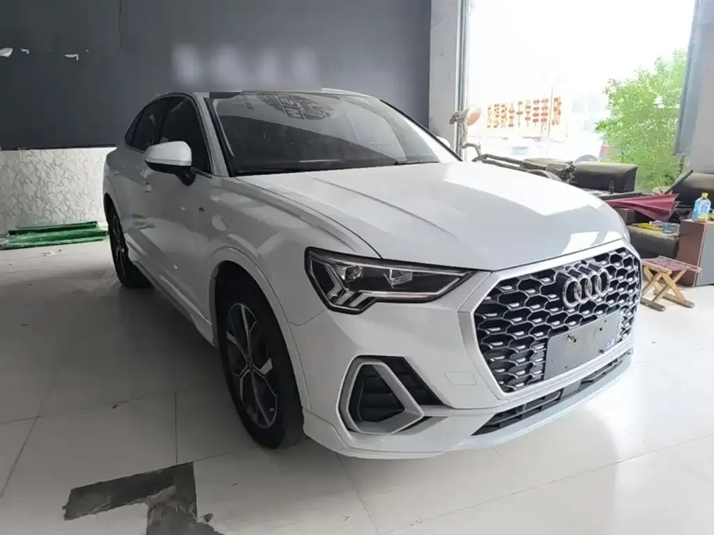 Audi Q3 Sportback — фото 8