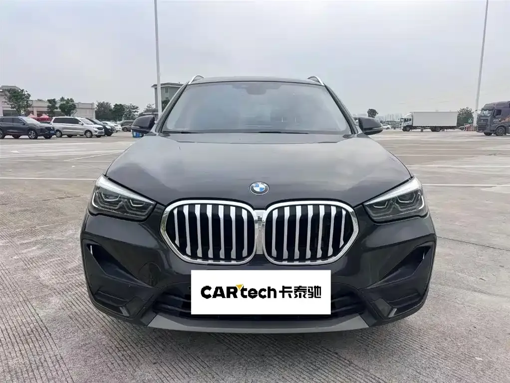 BMW X1 — фото 9