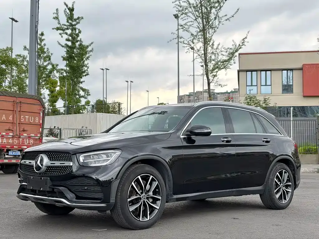 Mercedes-Benz GLC — фото 1