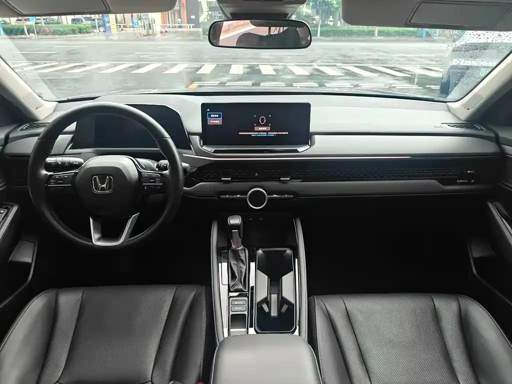 Honda Accord — фото 5
