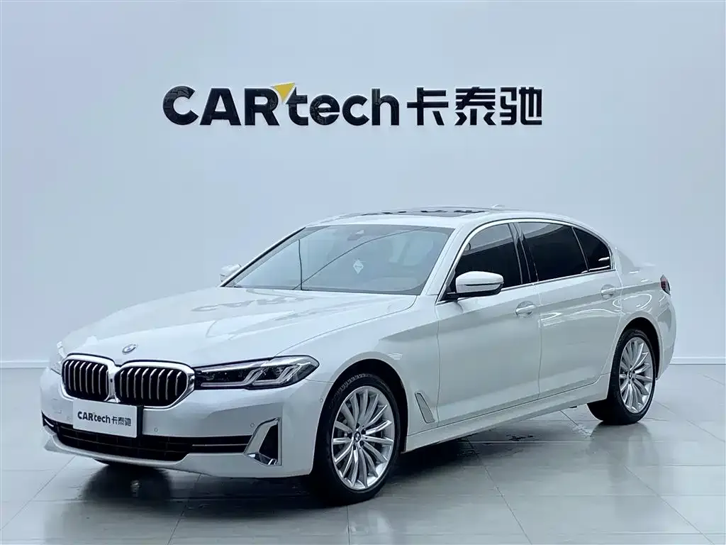 BMW 5 Series — фото 1