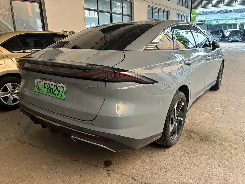 Geely Galaxy L6 2025 из CN, фото 8