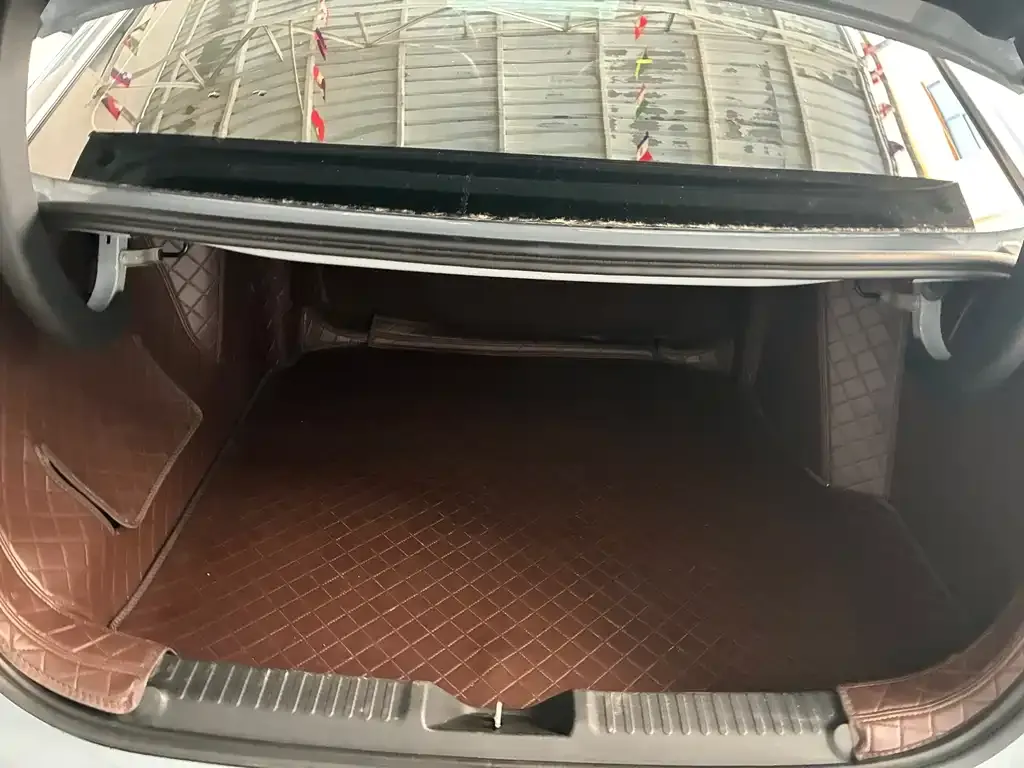 Geely Galaxy L6 2025 из CN, фото 4