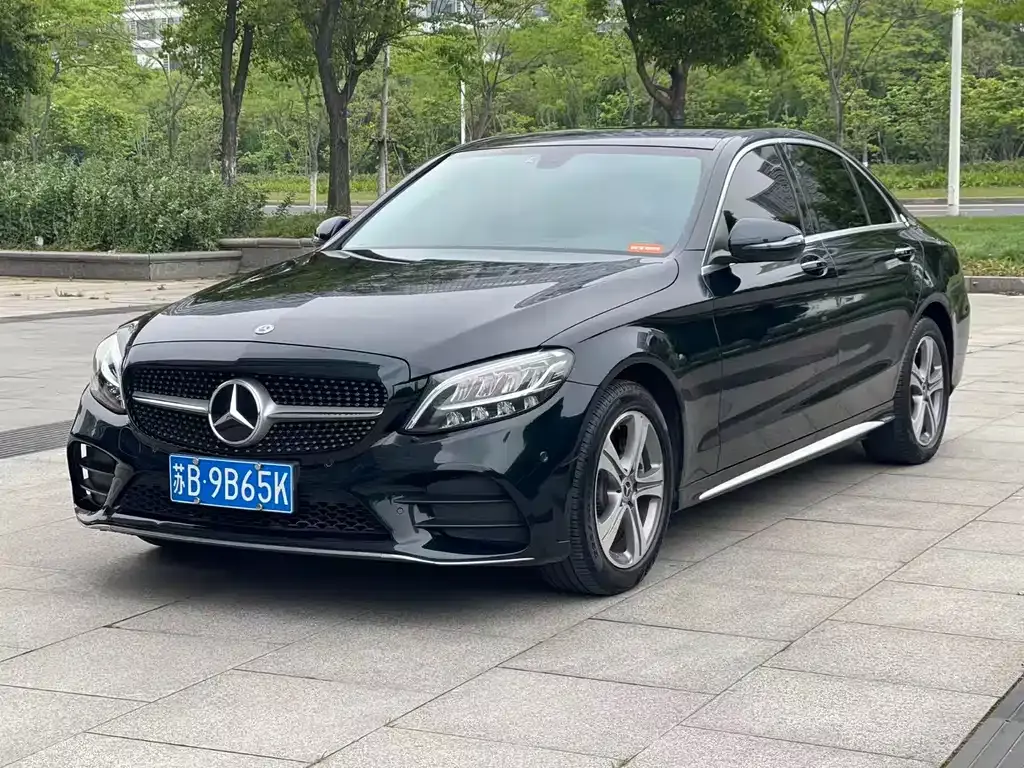 Mercedes-Benz C-Class — фото 1