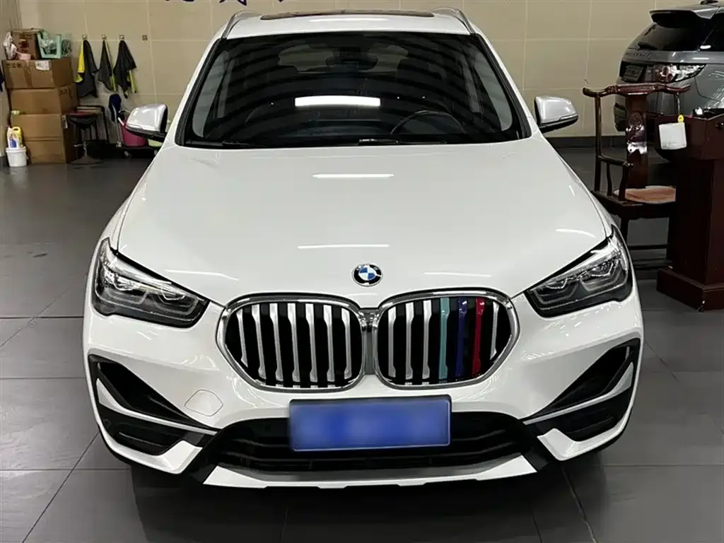 BMW X1 — фото 9