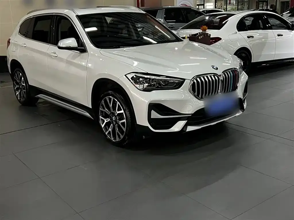 BMW X1 — фото 10