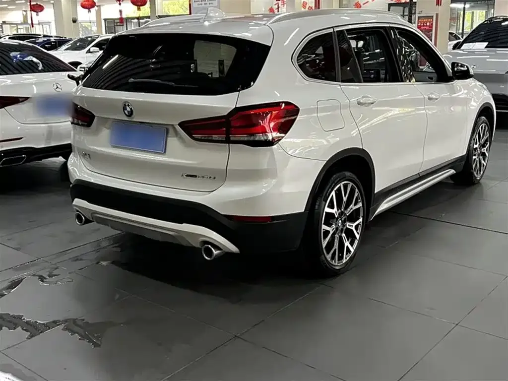 BMW X1 — фото 5
