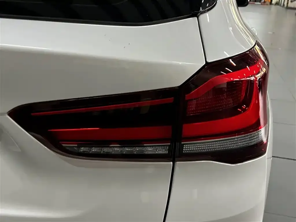BMW X1 — фото 4