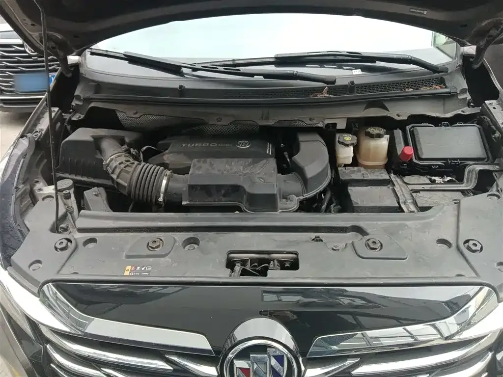 Buick GL8 2023 из CN, фото 6