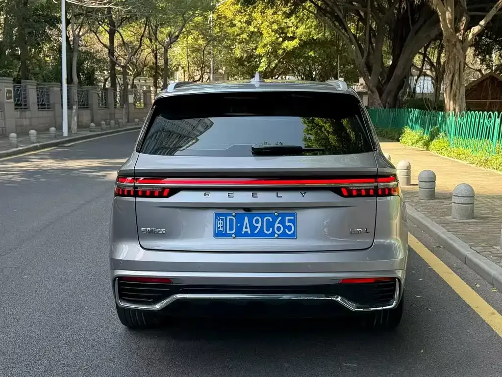 Geely Xingyue L — фото 7