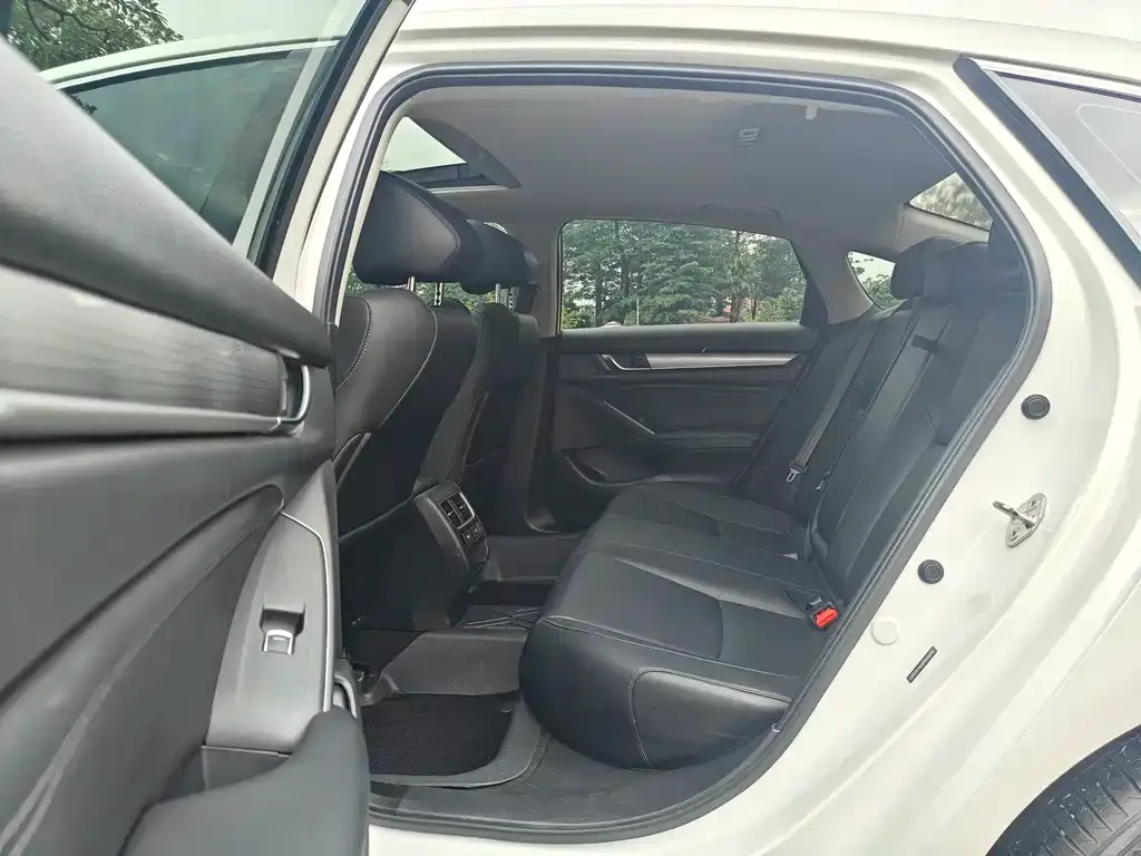 Honda Accord 2022 из CN, фото 2
