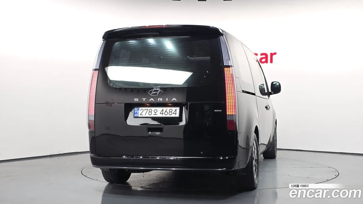 Hyundai Staria 2023 из KR, фото 3
