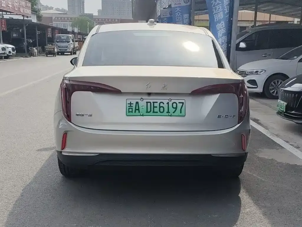 Hongqi E-QM5 2023 из CN, фото 7