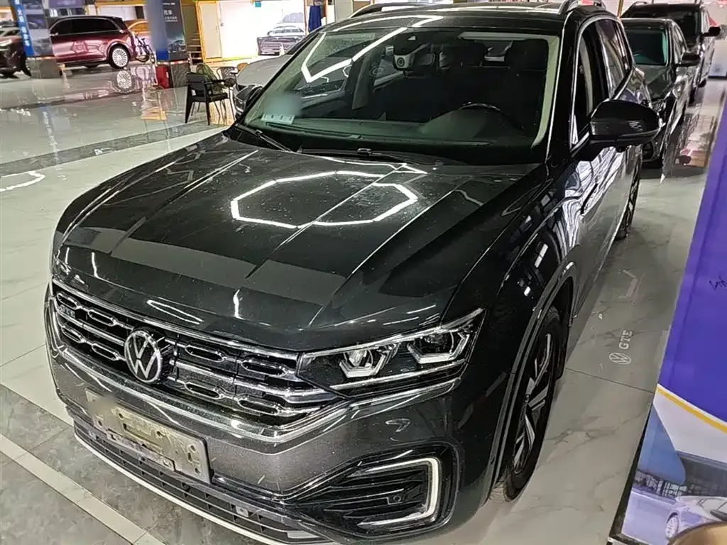 Volkswagen Tayron GTE PHEV — фото 1
