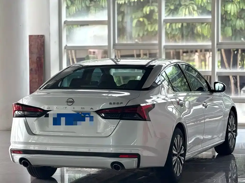 Nissan Teana — фото 4