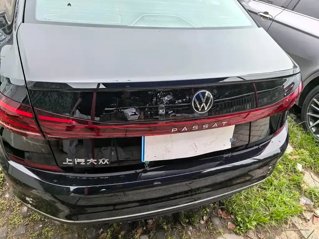 Volkswagen Passat — фото 2