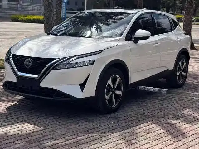 Nissan Qashqai — фото 1