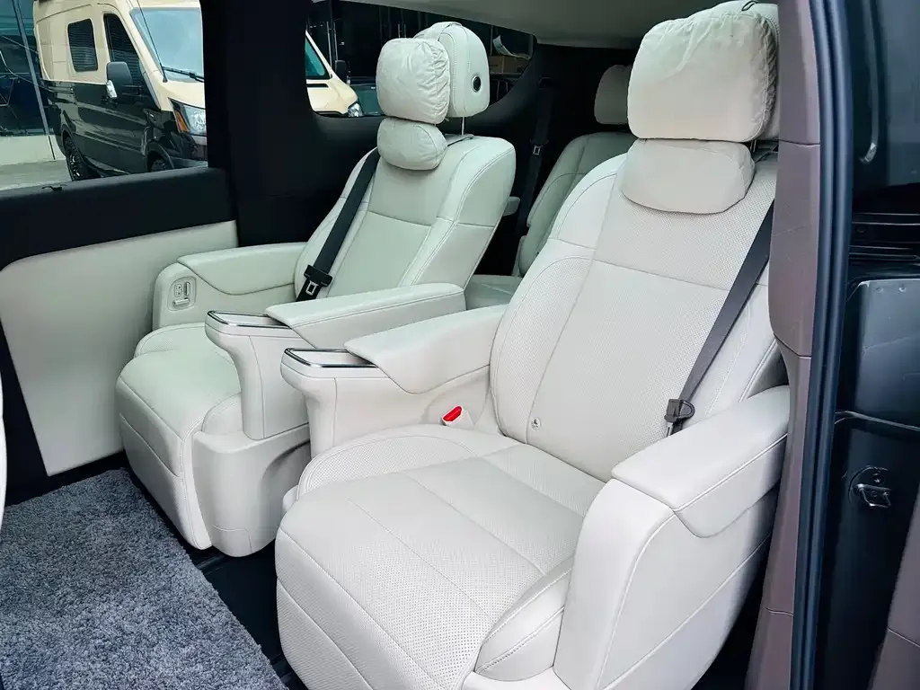 Li Auto MEGA 2024 из CN, фото 3