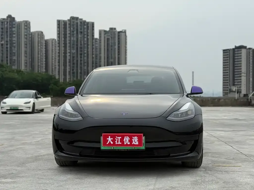 Tesla Model 3 — фото 4