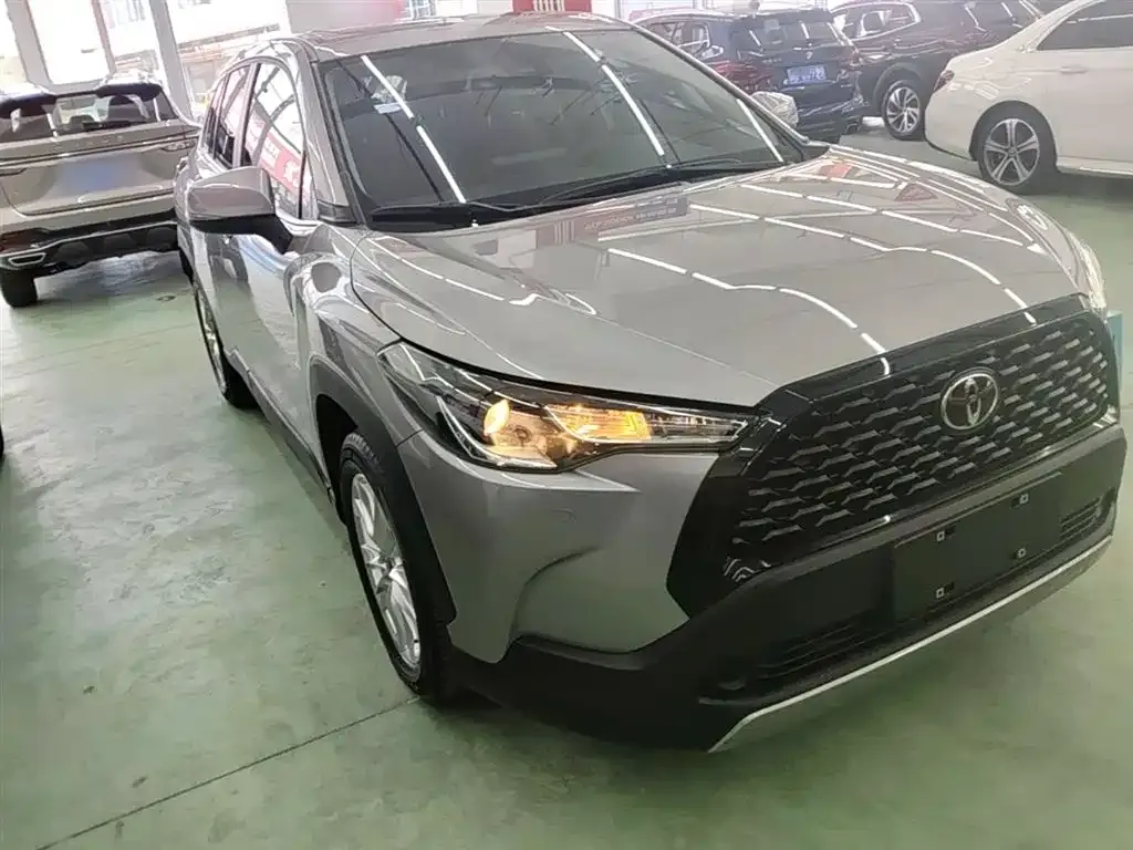 Toyota Corolla Cross — фото 6