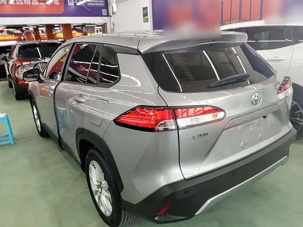 Toyota Corolla Cross — фото 10