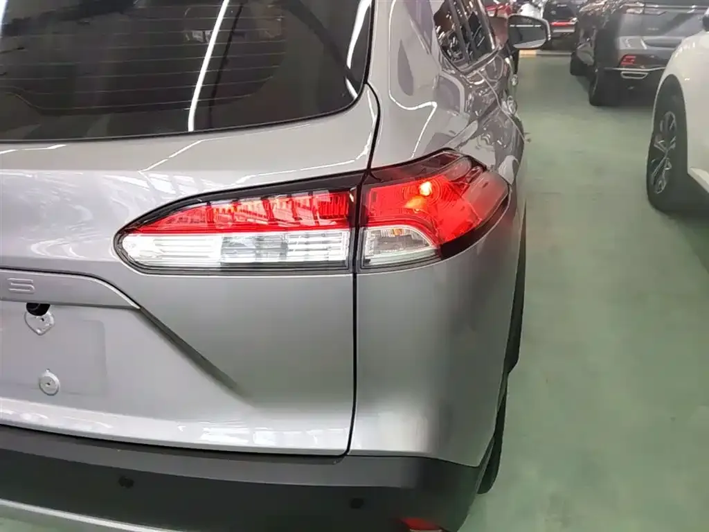 Toyota Corolla Cross — фото 2