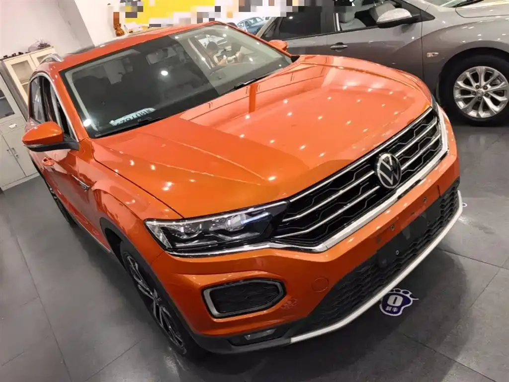 Volkswagen T-Roc — фото 4
