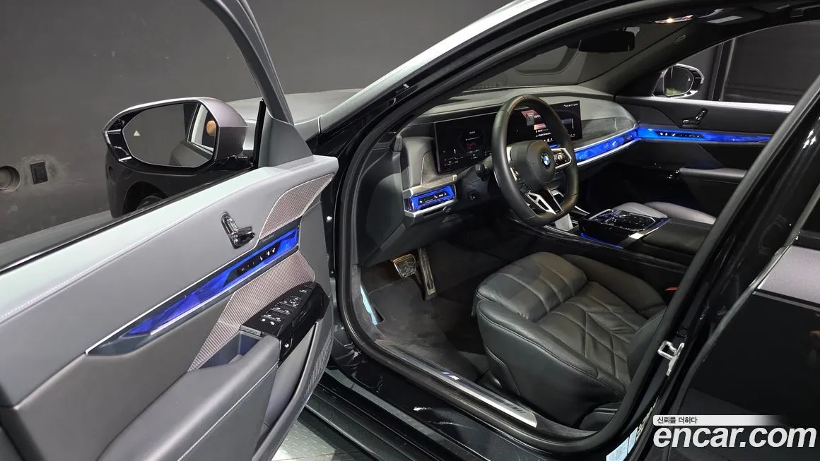 BMW 7-Series 2024 из KR, фото 9
