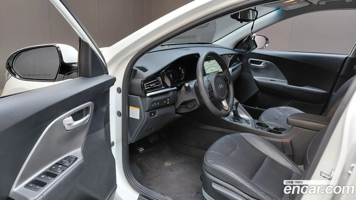Kia Niro 2021 из KR, фото 10
