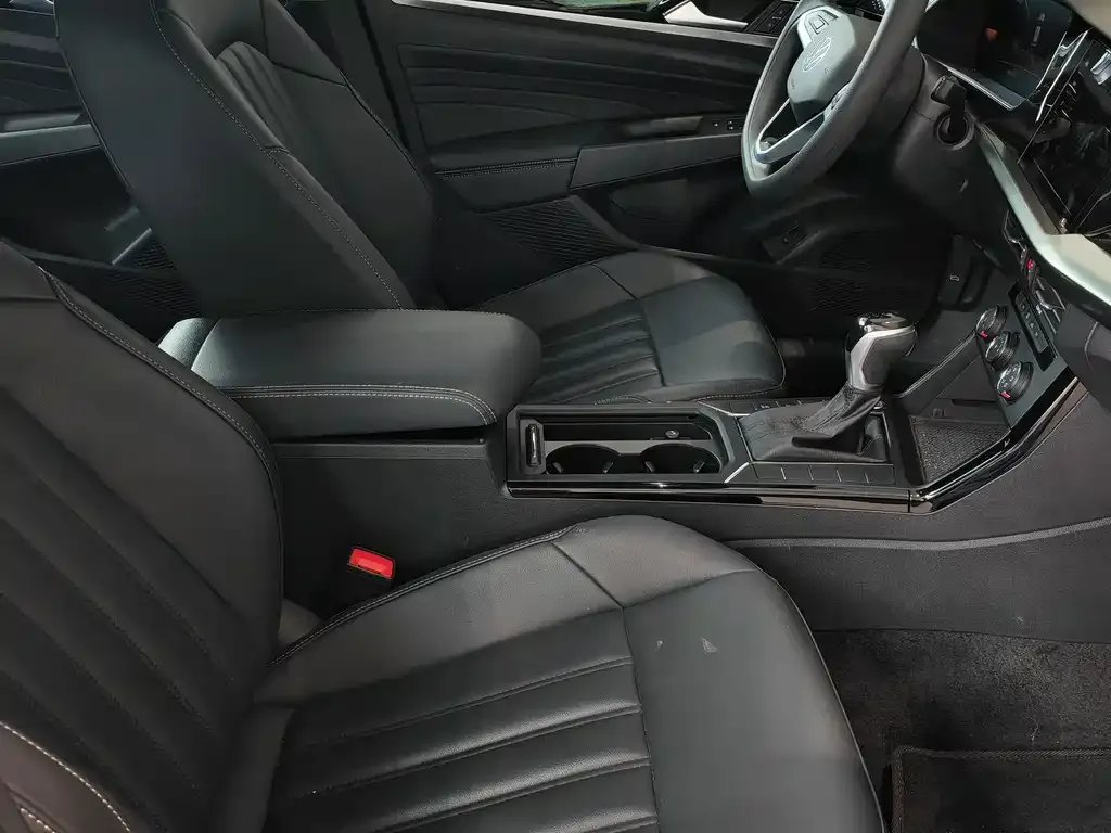 Volkswagen Passat — фото 6