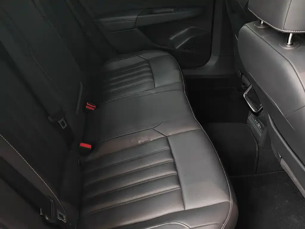 Volkswagen Passat — фото 4