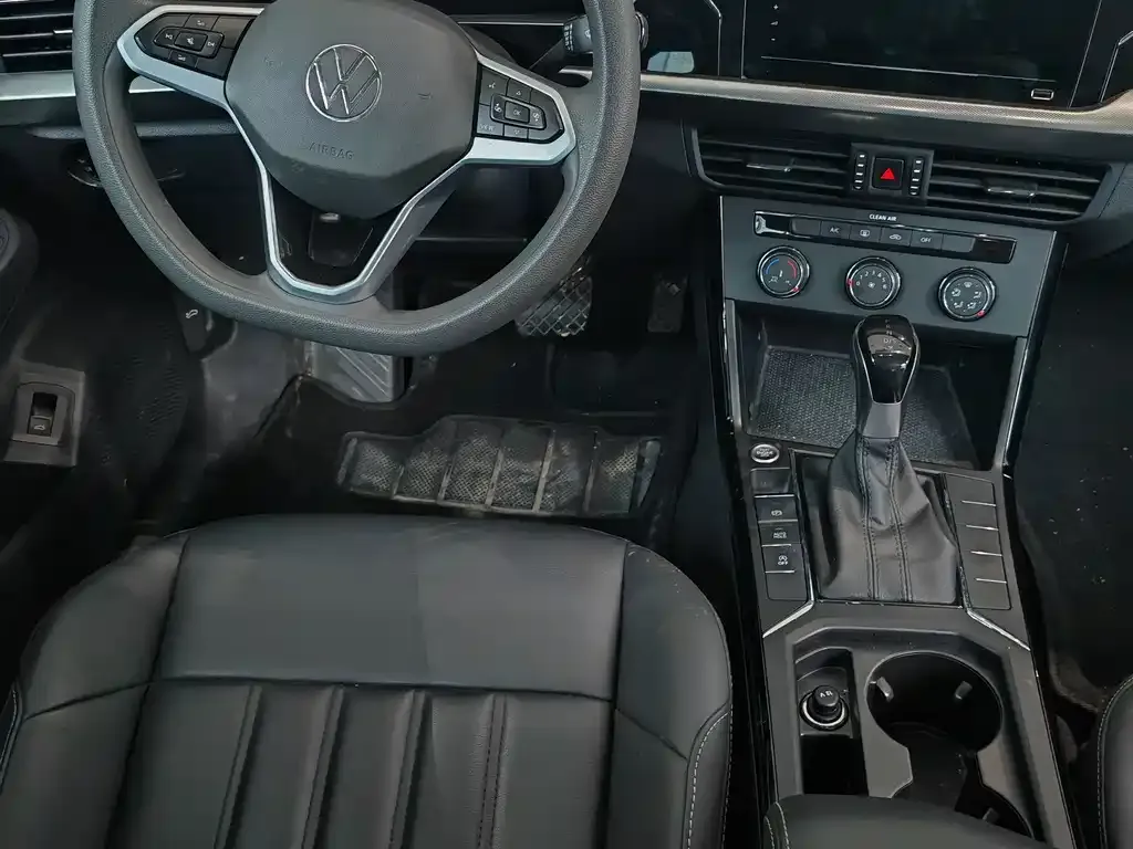 Volkswagen Passat — фото 8