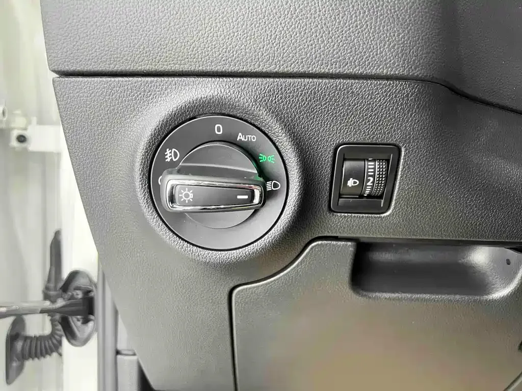 Skoda Karoq — фото 10