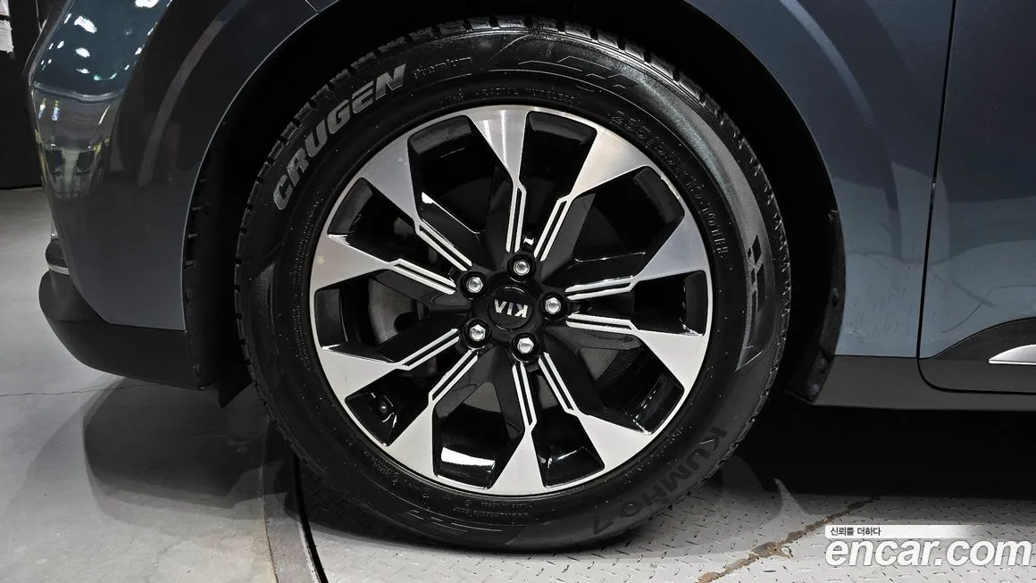 Kia Carnival 2021 из KR, фото 2