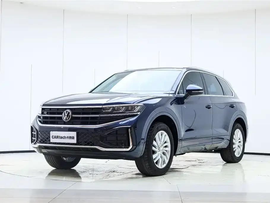 Volkswagen Touareg — фото 4