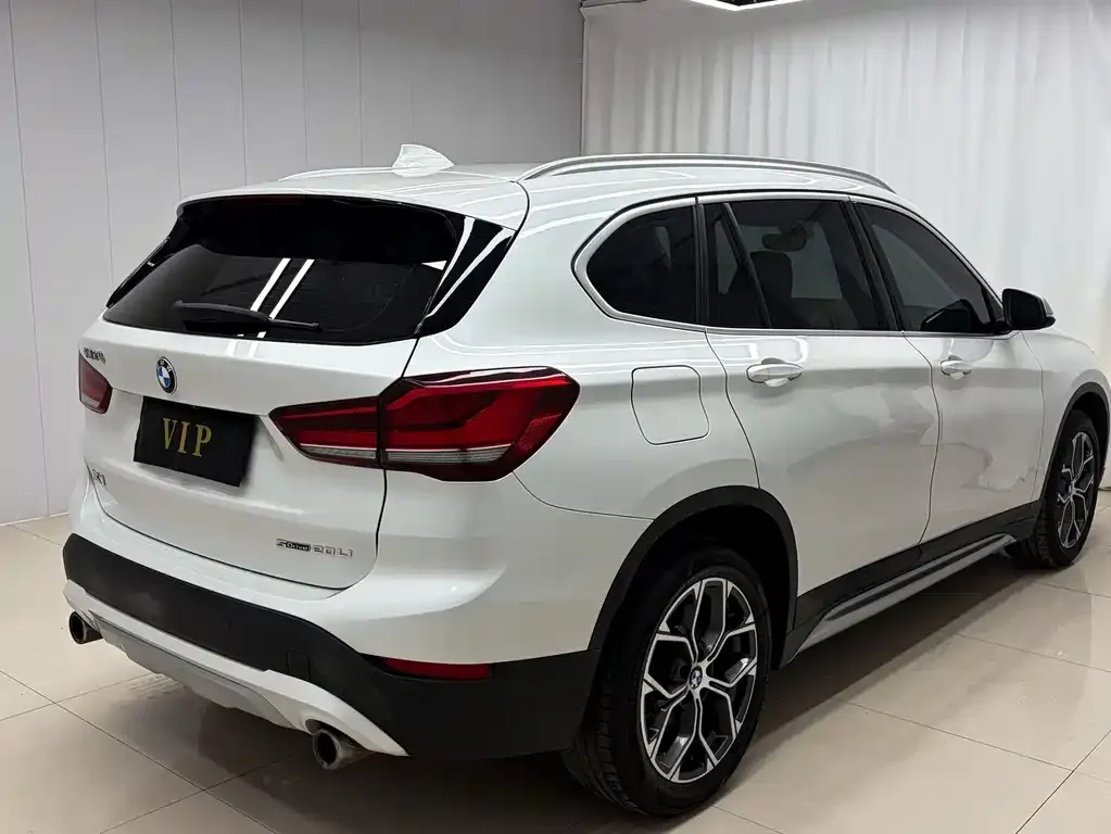 BMW X1 — фото 2