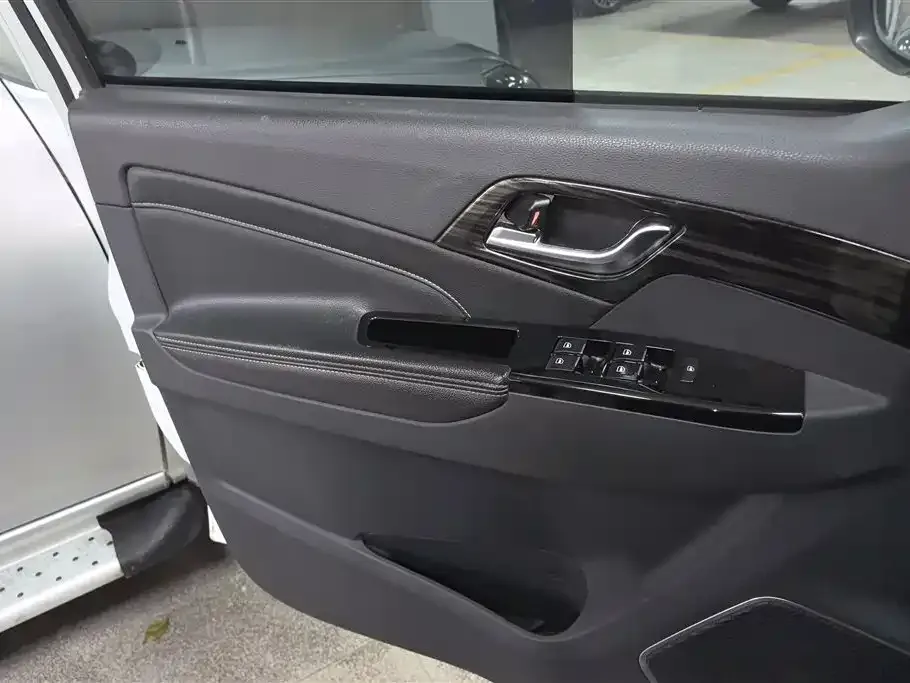 Isuzu Lingtuo 2022 из CN, фото 10