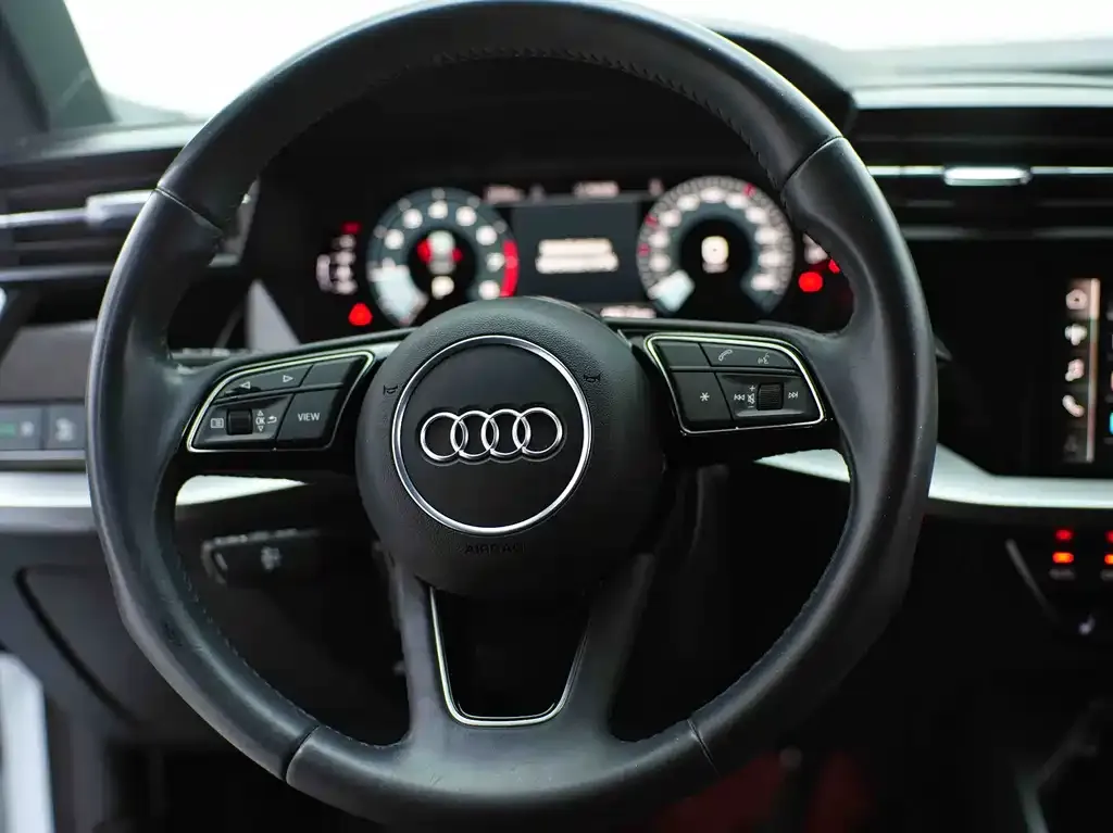 Audi A3 — фото 8
