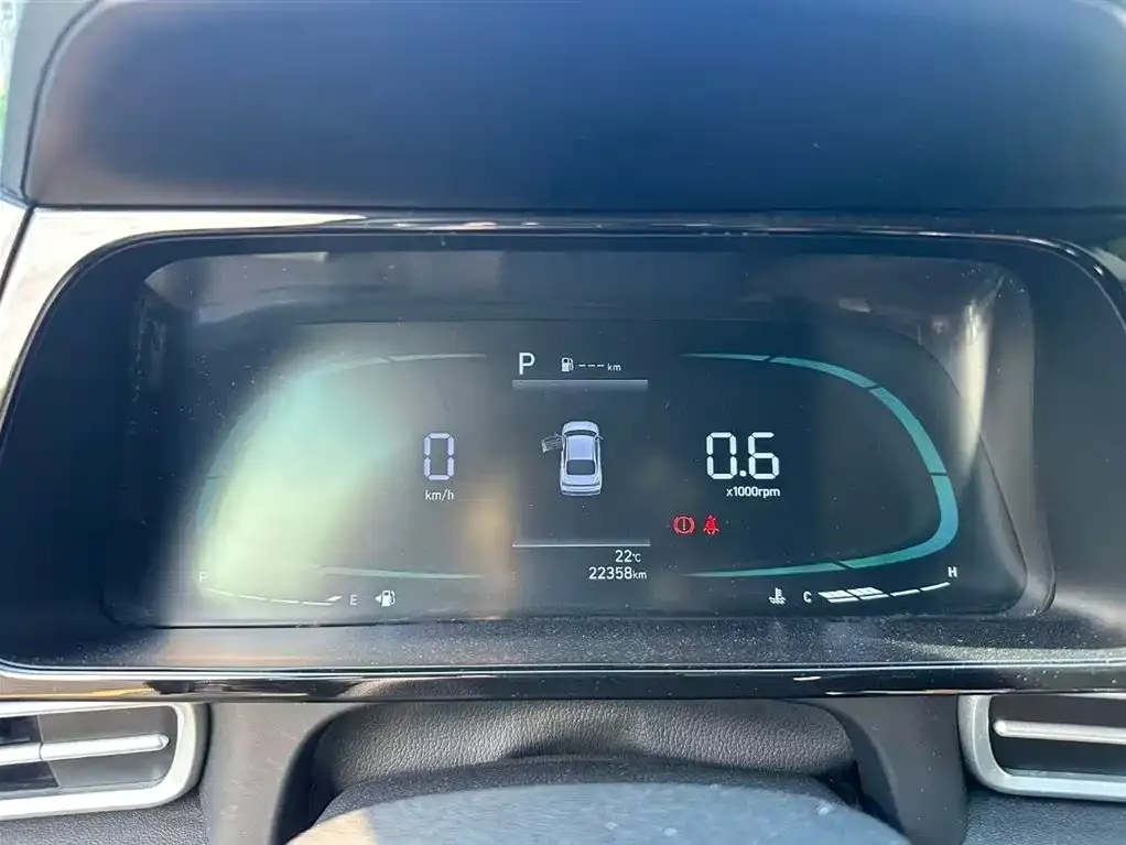 Hyundai Elantra — фото 2