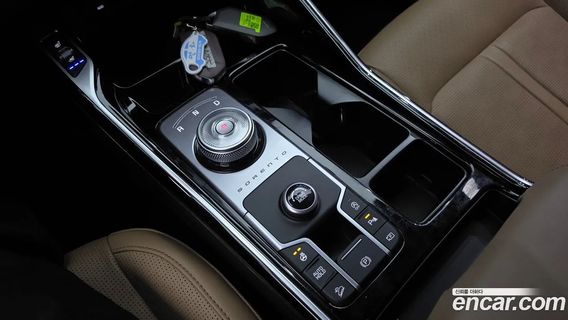 Kia Sorento — фото 8