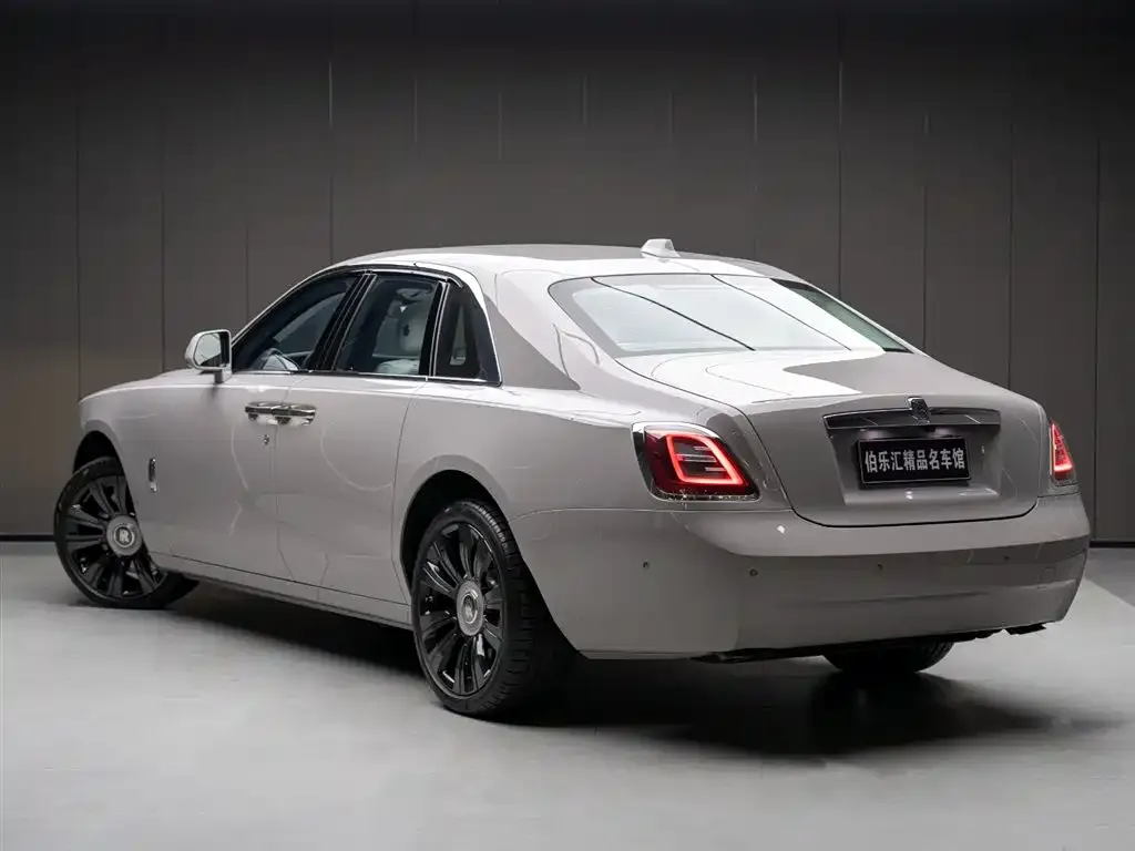 Rolls-Royce Ghost — фото 3