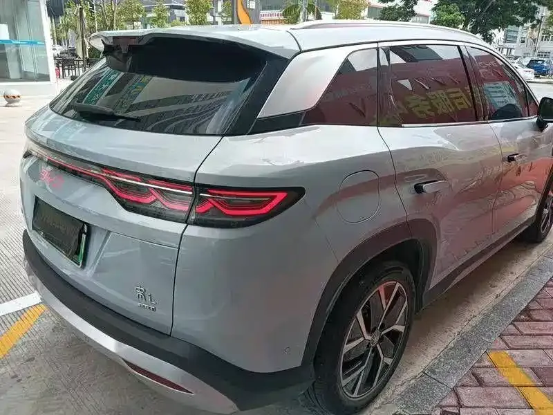 BYD L DM-i — фото 6