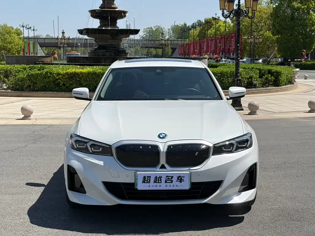 BMW i3 — фото 10