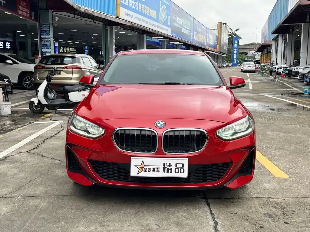BMW 1 Series 2021 из CN, фото 4